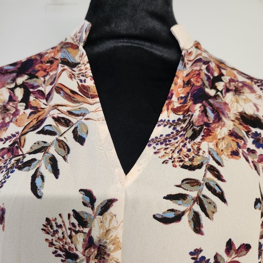Andree by Unit flowy floral blouse size ML - Picture 4 of 10